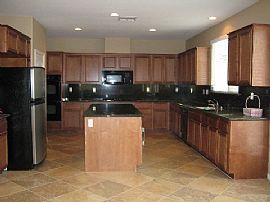 Single level 3,000+ sq ft new home in Riverside, CA (Photo 2 of 5)