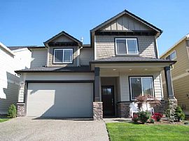 4Br Home in Convenient Location in Vancouver, WA