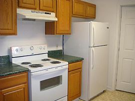 3B/2B avalable now in Tallahassee, FL (Photo 2 of 5)