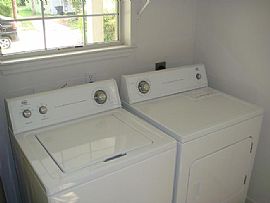 3B/2B avalable now in Tallahassee, FL (Photo 5 of 5)