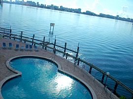 Stunning Waterfront Apartment in Miami, FL (Photo 4 of 4)