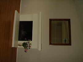 CUTE HOME IN SANTA CLARITA  in Saugus, CA (Photo 4 of 5)