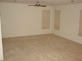 Charming 3 bed/2bath Surprise home in Surprise, AZ (Photo 3 of 6)