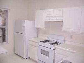 Spacious Townhome for Rent by owner in Alpharetta, GA (Photo 3 of 4)