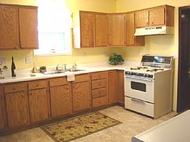 Fantastic 3bd/2ba in Great S Mpls Area in Minneapolis, MN (Photo 4 of 6)