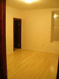 Spacious 3 bedroom 2 bath apartment in Chicago, IL (Photo 4 of 4)