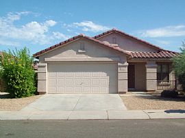 Glendale Pool Home in Phoenix, AZ