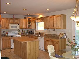 Golfcourse Community Townhouse in Charles Town, WV (Photo 2 of 3)