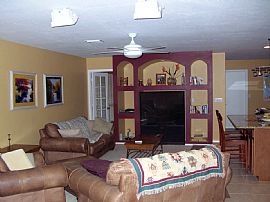 Remodeled Home with Large Lot & Pool in Phoenix, AZ (Photo 3 of 4)