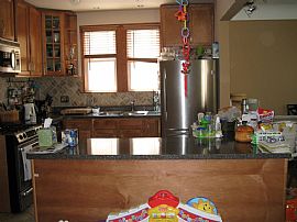 Cozy Single Family House in Chicago, IL (Photo 2 of 5)