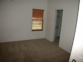 Almost New Home in San Tan Heights in Queen Creek, AZ (Photo 4 of 5)