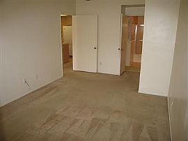 Attn: Military/MedicaImmediate Occupancy in Oxnard, CA (Photo 1 of 6)