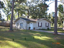 Attractive 3 bed house in Bay Minette, AL