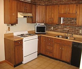 Great Family Home in Garfield Heights, OH (Photo 2 of 5)