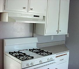 Cute, Clean and Comfortable California L in Long Beach, CA (Photo 5 of 6)