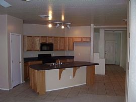 3 Bedroom, 2 Bath Home plus Loft in Glendale, AZ (Photo 4 of 4)