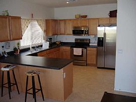 *MOVE-IN READY...SPACIOUS HOME-GREAT LOC in Surprise, AZ (Photo 3 of 5)
