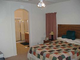 *MOVE-IN READY...SPACIOUS HOME-GREAT LOC in Surprise, AZ (Photo 4 of 5)