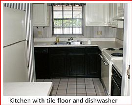 2/2 Condo 1st Floor in Mount Dora, FL (Photo 3 of 4)