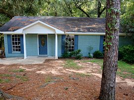 All New Inside- Adorable cottage in Daphne, AL (Photo 2 of 6)
