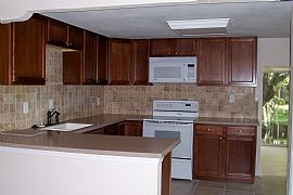 waterfront in Saint Petersburg, FL (Photo 3 of 4)