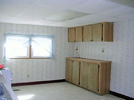 Cute & Cozy Mobile Home in Fitchburg, MA (Photo 2 of 6)