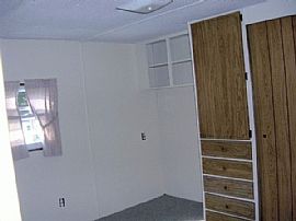 Cute & Cozy Mobile Home in Fitchburg, MA (Photo 4 of 6)