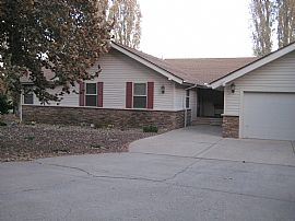 On the Golf Course!  Short or Long term in Flagstaff, AZ (Photo 3 of 4)