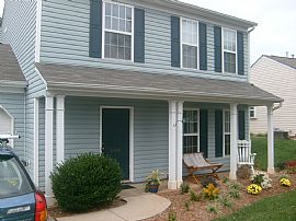 Very nice 3 bedroom 2.5 bath home in Fort Mill, SC