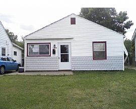 Nicely rehabbed, nice yard in Cleveland, OH