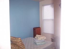 Newly renovated semi detached-Lovely! in Waverly, MD (Photo 4 of 6)