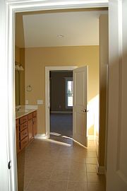 Beautiful 5BR/3.5 BA Executive Home in Lexington, KY (Photo 2 of 6)