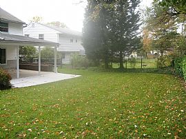 Spacious Home - Minutes to Much!! in Lutherville Timonium, MD (Photo 4 of 6)