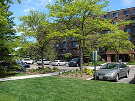 Bright and Spacious Units Available Now! in Wheeling, IL