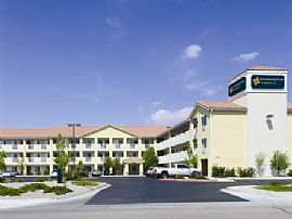 Fully furnished studio in Springfield, OR (Photo 4 of 6)