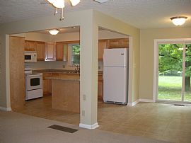 Ranch w/ full basement, garage and more in New Albany, OH (Photo 2 of 6)