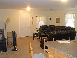 Lovely home with Lake Privileges in Keego Harbor, MI (Photo 2 of 5)