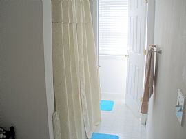 Lovely home with Lake Privileges in Keego Harbor, MI (Photo 5 of 5)