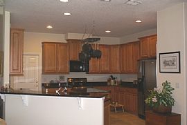 Executive Home Close to Downtown in Metro Market, FL (Photo 2 of 6)