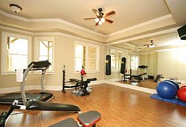 6BR Exec Home Near Alpharetta, Windward  in Cumming, GA (Photo 5 of 6)