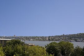 Great Direct Lake View, Great Location in Queen Anne, WA (Photo 4 of 4)