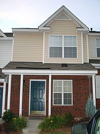 Beuatiful 2 Br 2 1/2 Bath Town Home in Greensboro, NC