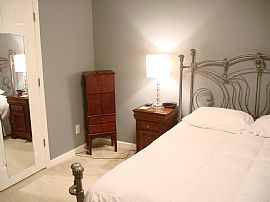 Beuatiful 2 Br 2 1/2 Bath Town Home in Greensboro, NC (Photo 5 of 5)