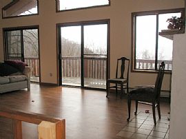 Gorgeous Views Newly Remodeled Home in Waynesville, NC (Photo 5 of 6)