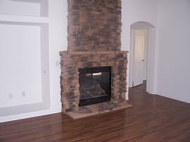 Beautiful Home in the Villages in Maricopa, AZ (Photo 3 of 6)