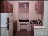 Large 1 Bedroom Apartment – Downtown Whi in White Plains, NY (Photo 3 of 5)