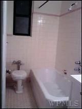 Large 1 Bedroom Apartment – Downtown Whi in White Plains, NY (Photo 5 of 5)