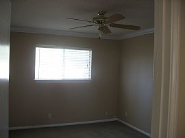 Charming 3 Bedroom Townhome in Santee, CA (Photo 3 of 4)