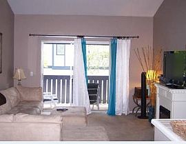 Huge 2 Bd 2 bath condo in Saugus, CA (Photo 3 of 6)