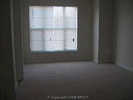 Fully remodeled like new 3-level townhom in Montgomery Village, MD